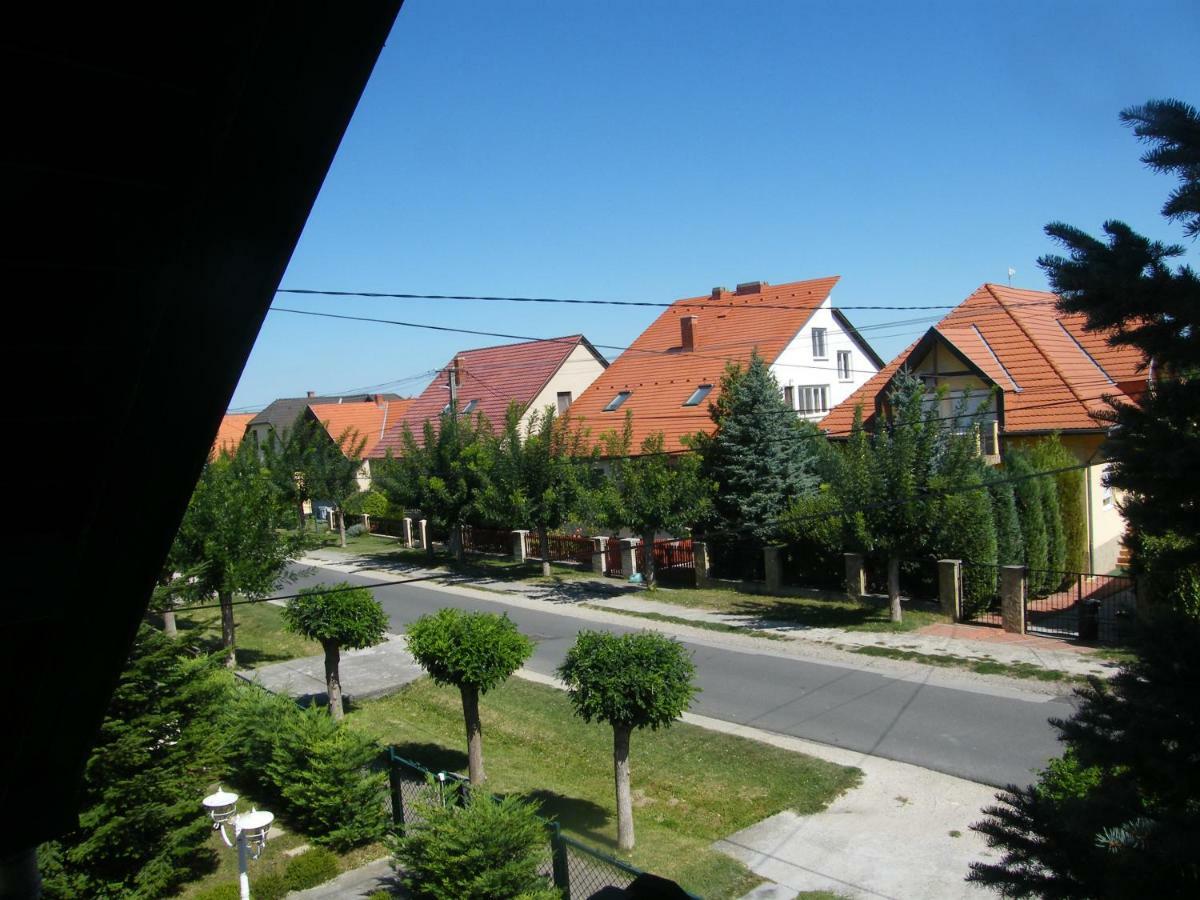 Roland Apartman Apartman Balatonlelle Kültér fotó